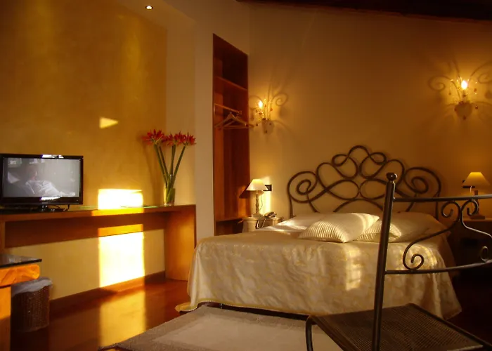 Hotell Isola Di Caprera 3*