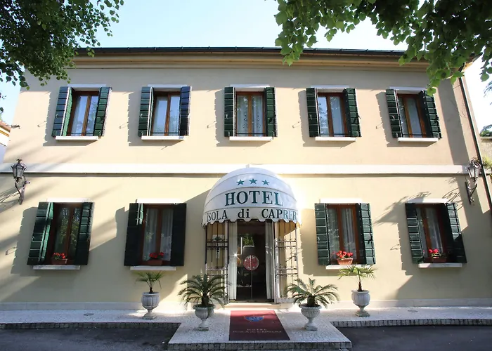 Isola Di Caprera Hotell
