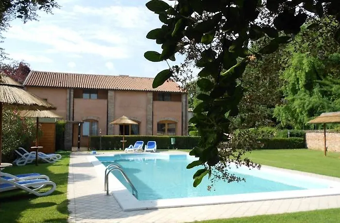 Hotel Isola Di Caprera 3*