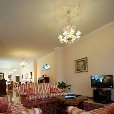Isola Di Caprera Hotel