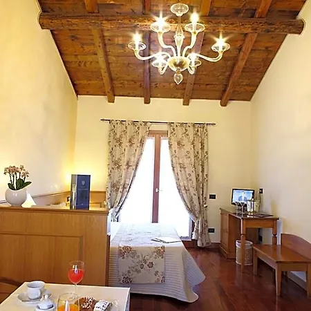 Hotel Isola Di Caprera 3*