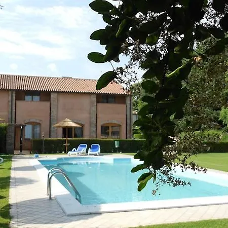 Hotel Isola Di Caprera 3*